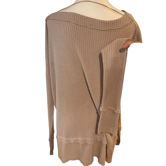 FREE PEOPLE We The Free North Shore Thermal Knit Tunic Top, Dusty beige small - Picture 3 of 4